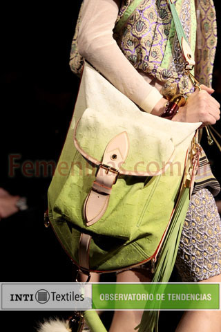 Maxi bolso verde lima con flecos Louis Vuitton